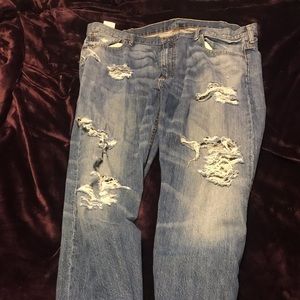 Levi’s 569 distressed jeans